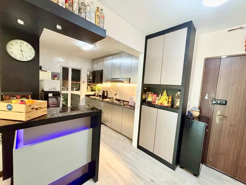 619A Punggol Drive HDB Flat For Sale at S$ 599,000 | PropertyGuru Singapore - Kitchen