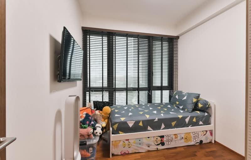 Parc Centros Condominium For Sale at S$ 1,750,000 | PropertyGuru Singapore - Bedroom