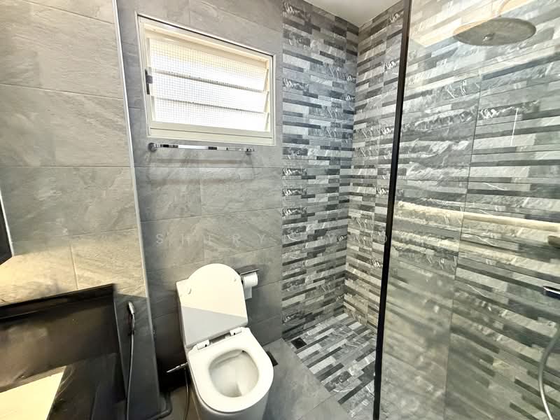 296 Punggol Central, 296 Punggol Central, 3 Bedrooms, 1,023 sqft, HDB Flat For Rent, by Sheryl Yeo, 500067699 - Bathroom - PropertyGuru.com.sg