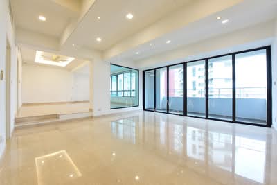 For Rent - Leonie Condotel