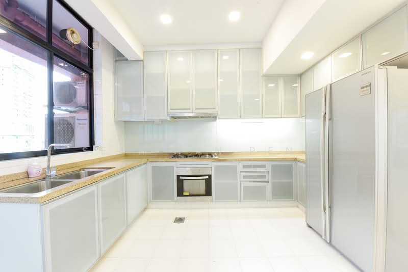 Leonie Condotel, 2 Leonie Hill Road, 5 Bedrooms, 3,600 sqft, Condominium For Rent, by Seah Wan Peng (Gilda), 500067707 - Kitchen - PropertyGuru.com.sg