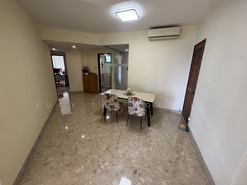 Simei Green Condominium Condominium For Sale at S$ 1,650,000 | PropertyGuru Singapore - Dining Room