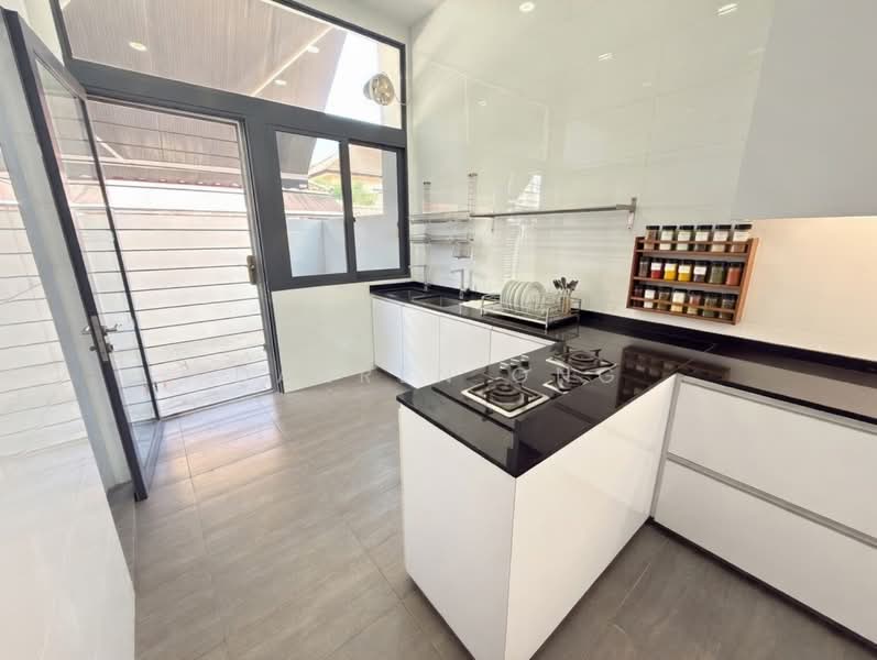 Jalan Chengkek - Freehold Inter Terrace | Rebuilt to Max GFA Terraced House For Sale at S$ 6,600,000 | PropertyGuru Singapore - Kitchen