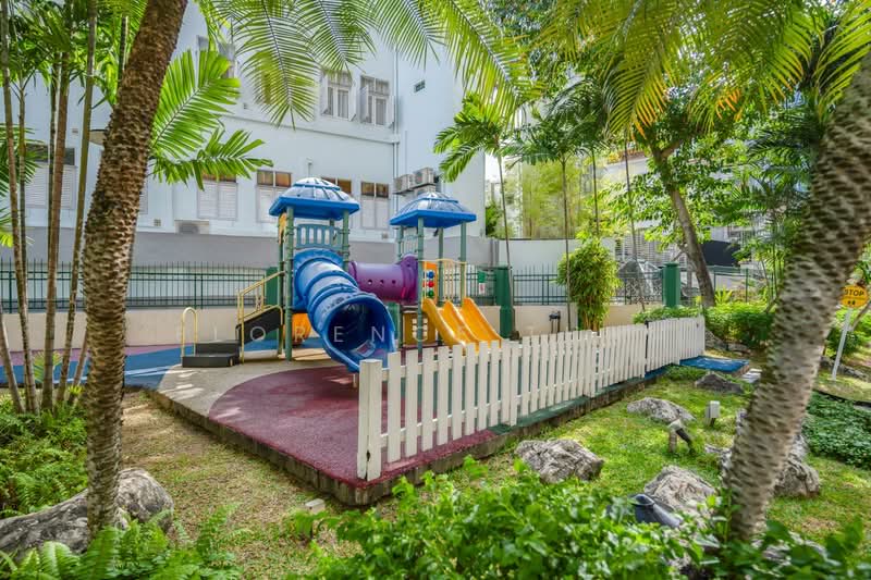 Emerald Garden Condominium For Sale at S$ 3,030,000 | PropertyGuru Singapore - Garden