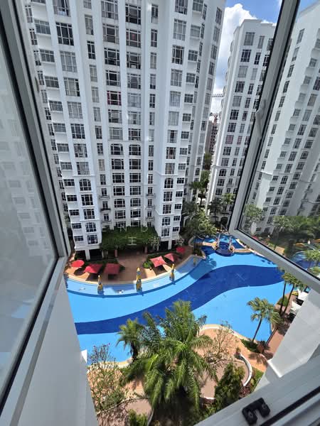 Casablanca Condominium For Sale at S$ 1,400,000 | PropertyGuru Singapore - Master bedroom poolview