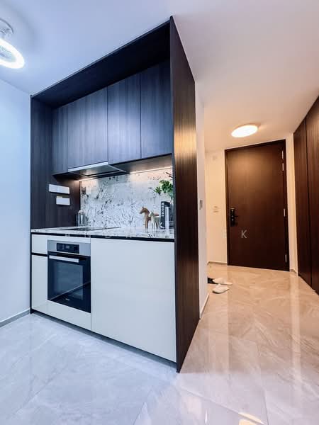 Tembusu Grand Condominium For Sale at S$ 2,100,000 | PropertyGuru Singapore - Kitchen
