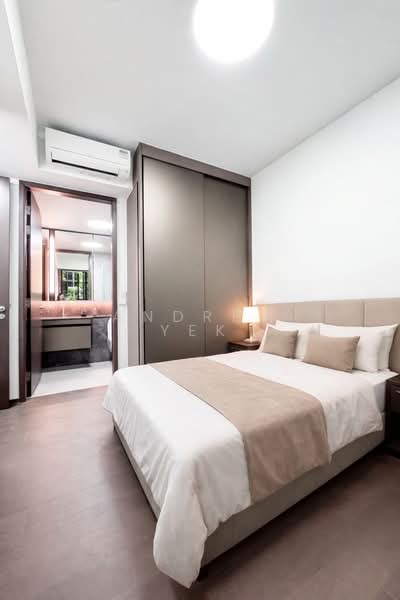 Tembusu Grand Condominium For Sale at S$ 2,100,000 | PropertyGuru Singapore - Bedroom