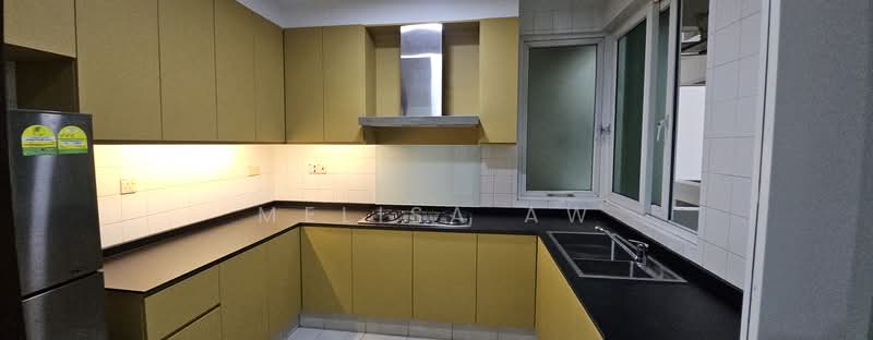 Edelweiss Park Condo, 90 Flora Road, 3 Bedrooms, 1,281 sqft, Condominium For Sale, by Melisa Aw, 500067783 - Kitchen - PropertyGuru.com.sg