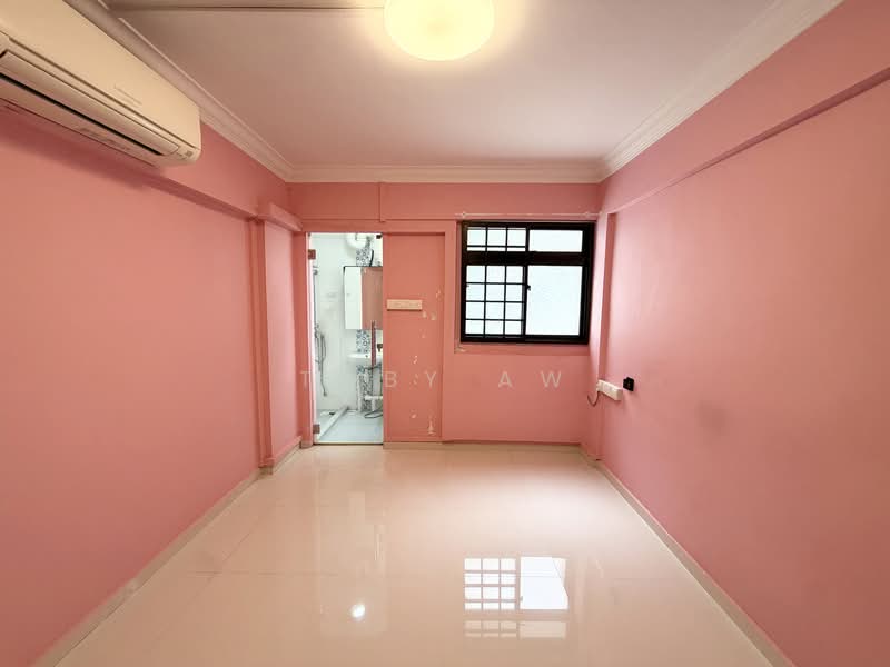 617 Hougang Avenue 8 HDB Flat For Sale at S$ 400,000 | PropertyGuru Singapore