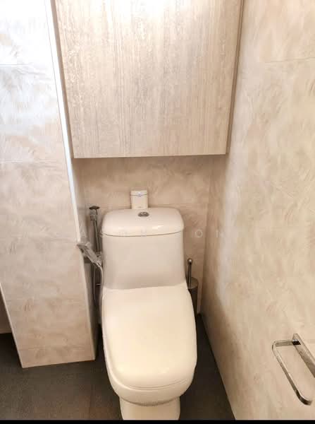 106 Bukit Purmei Road HDB Flat For Sale at S$ 580,000 | PropertyGuru Singapore - Bathroom