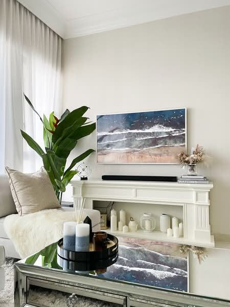 Waterford Residence Condominium For Sale at S$ 3,880,000 | PropertyGuru Singapore - Living Room