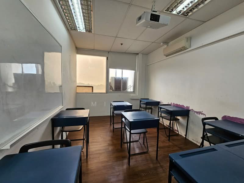Parkway Centre, 1 Marine Parade Central, 1,098 sqft, Office For Sale, by Mike ., 500067802 - Study - CommercialGuru.com.sg