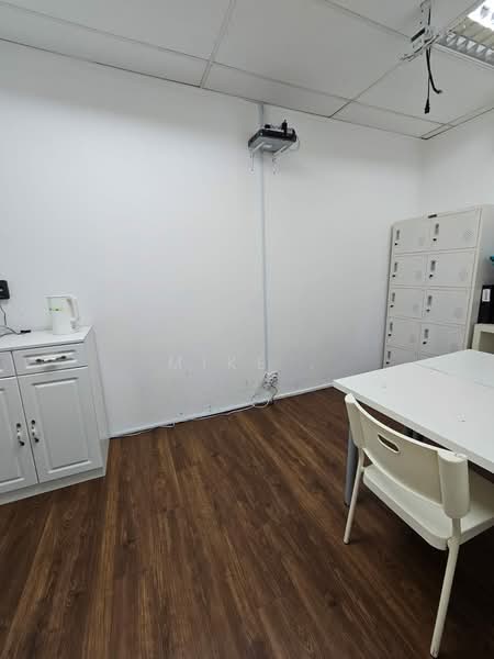 Parkway Centre, 1 Marine Parade Central, 1,098 sqft, Office For Sale, by Mike ., 500067802 - Interior - CommercialGuru.com.sg