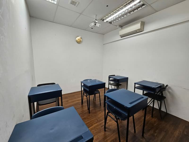 Parkway Centre, 1 Marine Parade Central, 1,098 sqft, Office For Sale, by Mike ., 500067802 - Study - CommercialGuru.com.sg