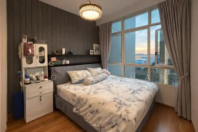 For Sale - Vacanza @ East