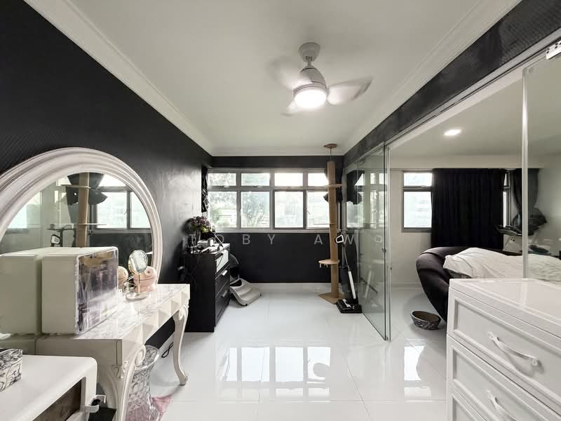 21 Teban Gardens Road HDB Flat For Sale at S$ 700,000 | PropertyGuru Singapore