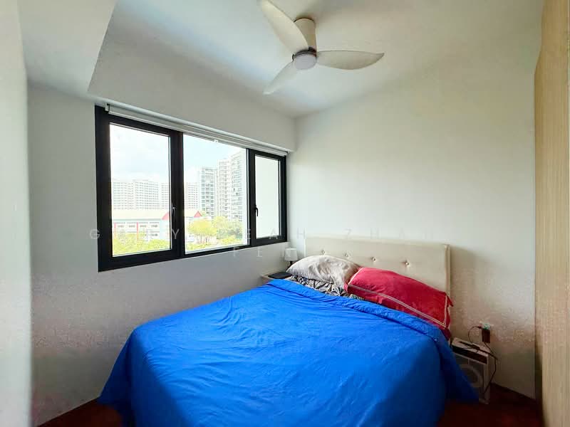 Kingsford Waterbay Condominium For Sale at S$ 718,000 | PropertyGuru Singapore - Bedroom