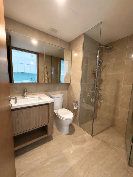 Kingsford Waterbay, 70 Upper Serangoon View, 1 Bedroom, 474 sqft, Condominium For Sale, by Gary Seah Zhang Feng, 500067817 - Bathroom - PropertyGuru.com.sg