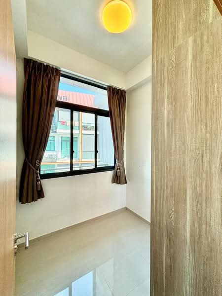 Flora View Apartment For Sale at S$ 1,230,000 | PropertyGuru Singapore - Interior