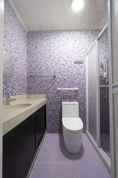 372 Hougang Street 31 HDB Flat For Sale at S$ 1,000,000 | PropertyGuru Singapore - Bathroom