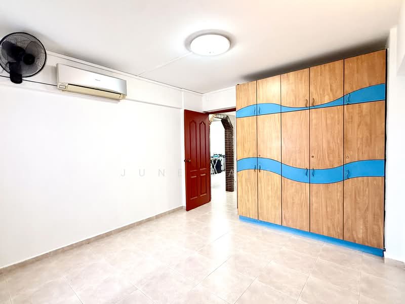 279 Yishun Street 22 HDB Flat For Sale at S$ 530,000 | PropertyGuru Singapore - Interior