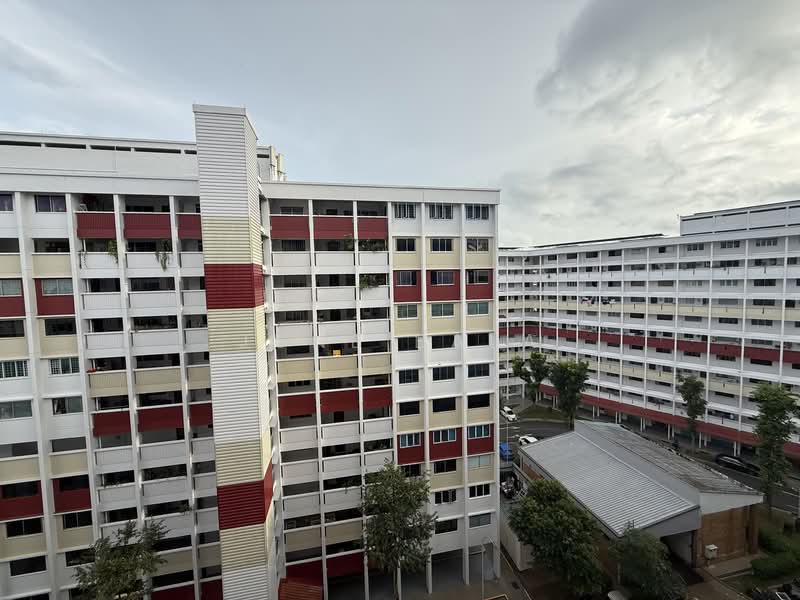 279 Yishun Street 22 HDB Flat For Sale at S$ 530,000 | PropertyGuru Singapore - Exterior