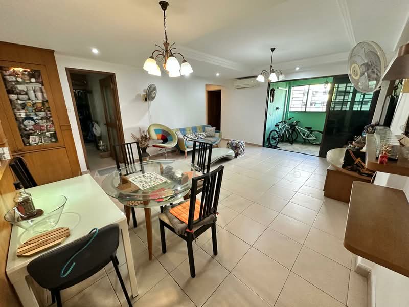 510 Woodlands Drive 14 HDB Flat For Sale at S$ 748,888 | PropertyGuru Singapore - Living Room
