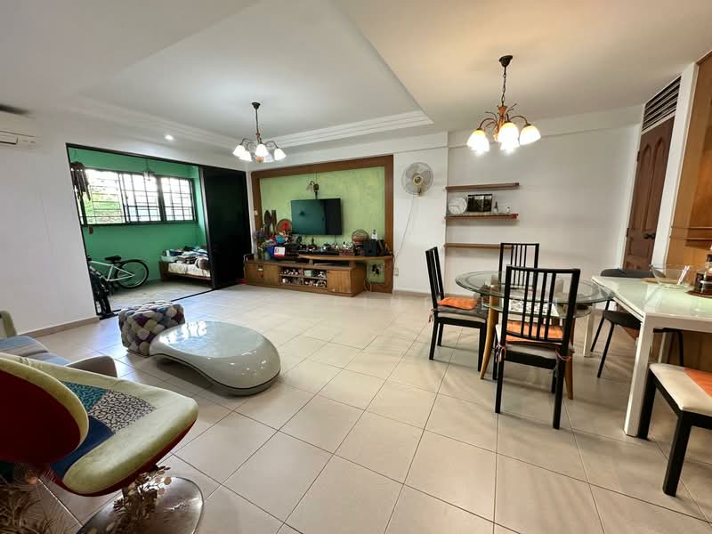 510 Woodlands Drive 14 HDB Flat For Sale at S$ 748,888 | PropertyGuru Singapore - Living Room