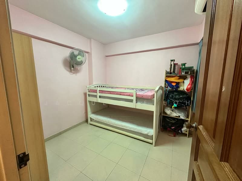 510 Woodlands Drive 14 HDB Flat For Sale at S$ 748,888 | PropertyGuru Singapore - Bedroom