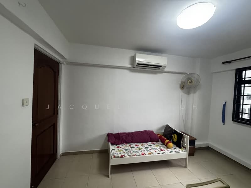 510 Woodlands Drive 14, 510 Woodlands Drive 14, 4 Bedrooms, 1,345 sqft, HDB Flat For Sale, by Jacqueline Loh, 500067857 - Bedroom - PropertyGuru.com.sg