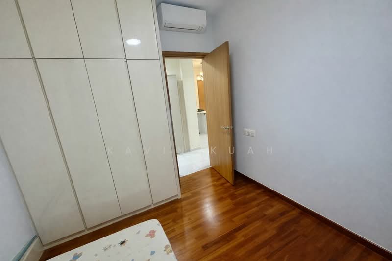 Kovan Melody Condominium For Sale at S$ 1,680,000 | PropertyGuru Singapore - Bedroom