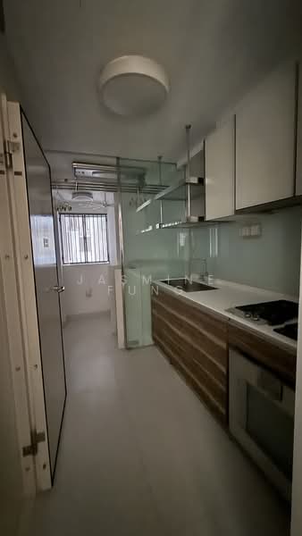 Silversea, , 2 Bedrooms, 969 sqft, Condominium For Rent, by Jasmine Fung, 500067884 - Kitchen - PropertyGuru.com.sg