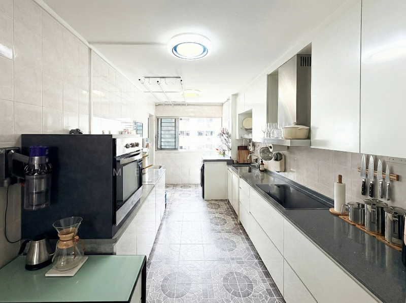 315 Ubi Avenue 1 HDB Flat For Sale at S$ 660,000 | PropertyGuru Singapore - Kitchen
