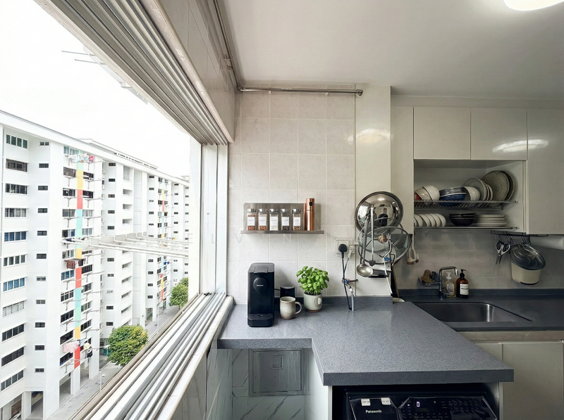 315 Ubi Avenue 1 HDB Flat For Sale at S$ 660,000 | PropertyGuru Singapore - Kitchen