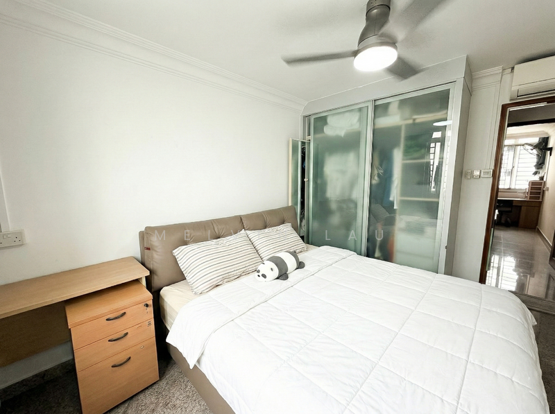 315 Ubi Avenue 1 HDB Flat For Sale at S$ 660,000 | PropertyGuru Singapore - Bedroom