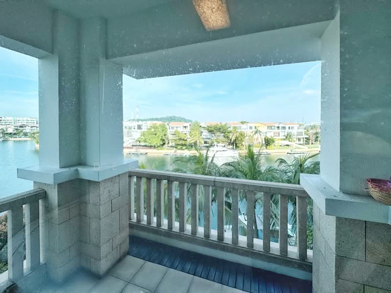 For Rent - The Berth by the Cove