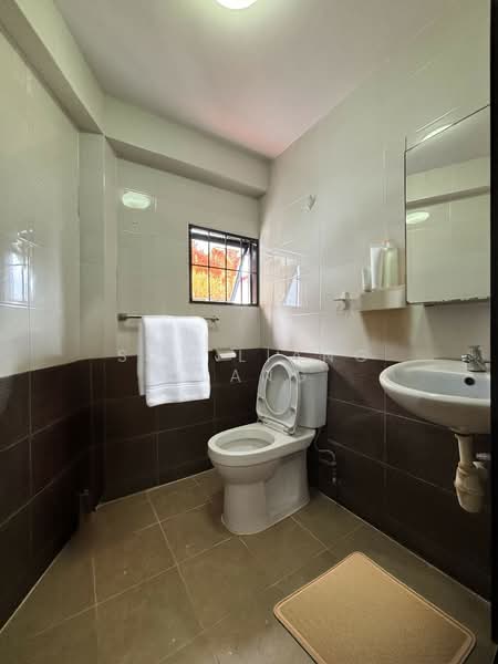 Pheng Geck Avenue, Pheng Geck Avenue, 4 Bedrooms, 2,000 sqft, Corner Terrace For Sale, by Soh Liang Liang, 500067911 - PropertyGuru.com.sg