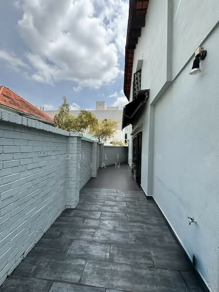 Pheng Geck Avenue, Pheng Geck Avenue, 4 Bedrooms, 2,000 sqft, Corner Terrace For Sale, by Soh Liang Liang, 500067911 - PropertyGuru.com.sg