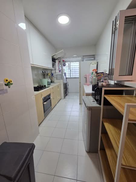 415B Fernvale Link, 415B Fernvale Link, 3 Bedrooms, 1,001 sqft, HDB Flat For Rent, by Catherine Loh, 500067916 - Kitchen - PropertyGuru.com.sg