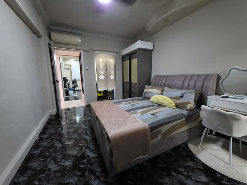 423 Jurong West Avenue 1 HDB Flat For Sale at S$ 430,000 | PropertyGuru Singapore - Bedroom