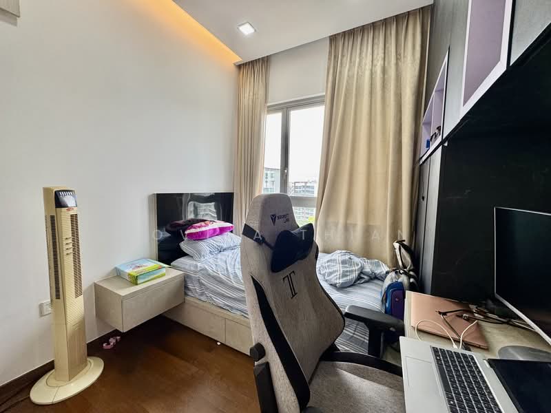 Sea Esta, 22 Pasir Ris Link, 3 Bedrooms, 1,227 sqft, Condominium For Sale, by Jovina Thian, 500067933 - Bedroom - PropertyGuru.com.sg