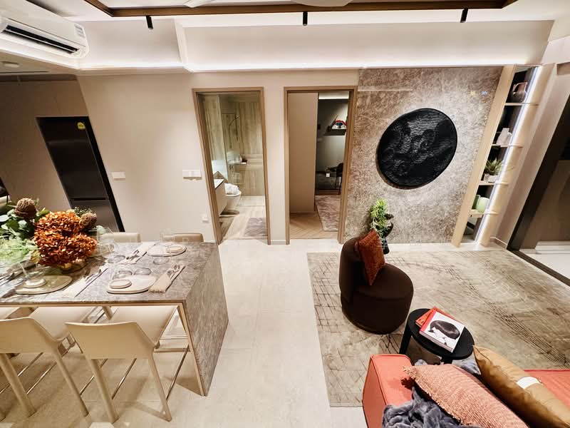 River Modern Condominium For Sale at S$ 2,506,000 | PropertyGuru Singapore - Dining Room