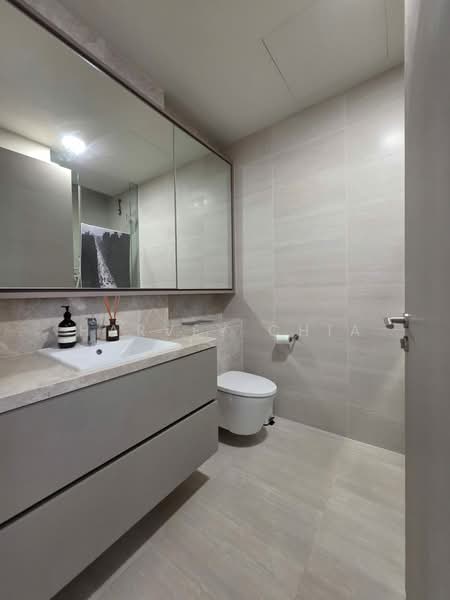Highline Residences, 11 Kim Tian Road, 2 Bedrooms, 743 sqft, Condominium For Rent, by Harvey Chia, 500067955 - Bathroom - PropertyGuru.com.sg