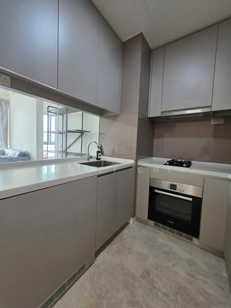 Highline Residences, 11 Kim Tian Road, 2 Bedrooms, 743 sqft, Condominium For Rent, by Harvey Chia, 500067955 - Kitchen - PropertyGuru.com.sg