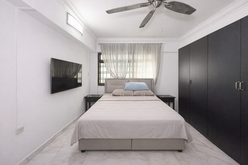 553 Woodlands Drive 44 HDB Flat For Sale at S$ 550,000 | PropertyGuru Singapore - Master Bedroom