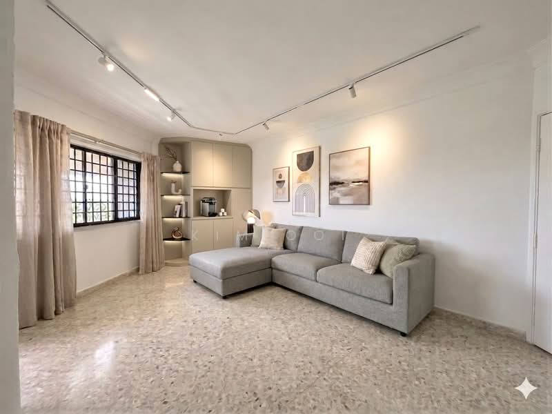 244 Hougang Street 22, 244 Hougang Street 22, 2 Bedrooms, 764 sqft, HDB Flat For Sale, by Kim Ooi, 500067966 - Living Room - PropertyGuru.com.sg