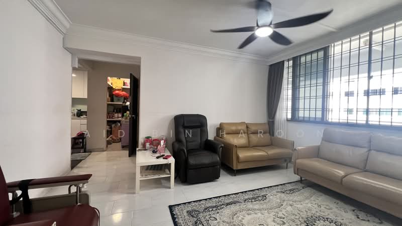450 Pasir Ris Drive 6 HDB Flat For Sale at S$ 660,000 | PropertyGuru Singapore - Living Room