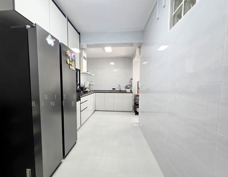 56 Geylang Bahru HDB Flat For Sale at S$ 750,000 | PropertyGuru Singapore - Kitchen