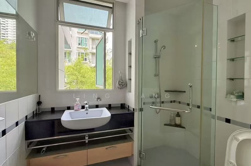 Nathan Place, 18 Nathan Road, Room Rental, 250 sqft, Condominium For Rent, by LING WANG, 500067997 - Bathroom - PropertyGuru.com.sg