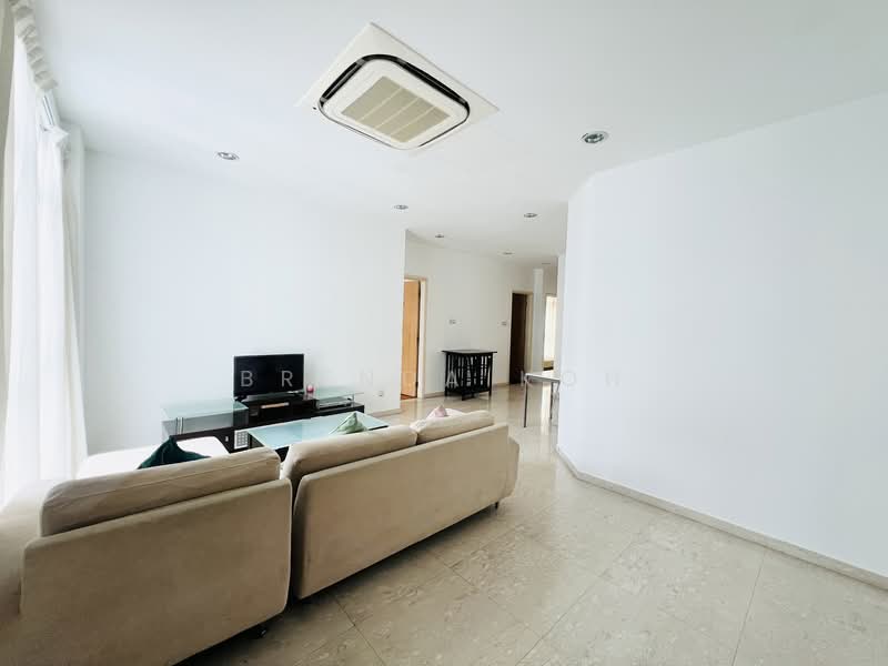 The Champagne, 380 Changi Road, 3 Bedrooms, 1,119 sqft, Apartment For Rent, by Brenda Koh, 500068002 - Living Room - PropertyGuru.com.sg